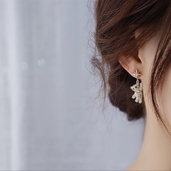 Bear Earrings - Picture 2 of 3
